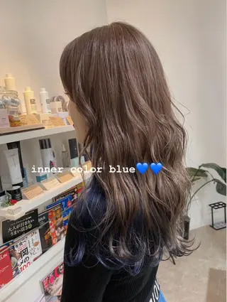 ロング カラー Rina  のヘアスタイル