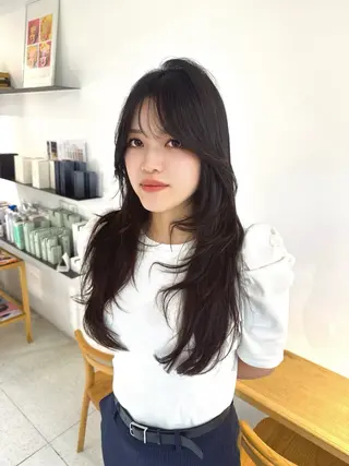 ロング カラー 安永 涼のヘアスタイル