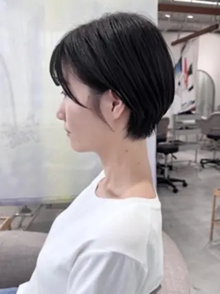 ショート 白髪ぼかし×ショート 稲垣 圭祐のヘアスタイル