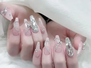 ネイル キラ キラのネイルデザイン