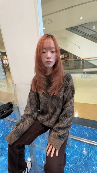 ロング 井上 彩加のヘアスタイル