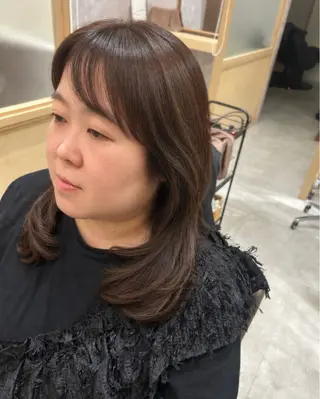 セミロング カラー 久木原 ゆりのヘアスタイル