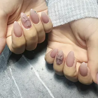 ネイル PEEKABOO 旧:momo京橋のネイルデザイン