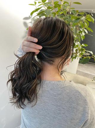 ミディアム 岸川 恭子のヘアスタイル