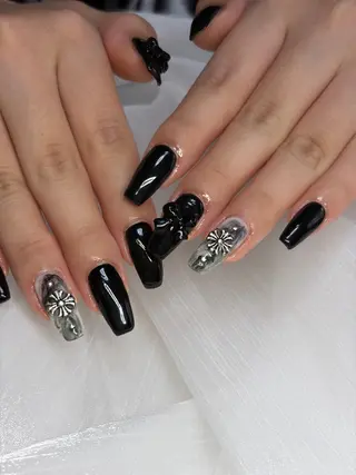 ネイル Ulu  Nail 🌱MOMOKAのネイルデザイン