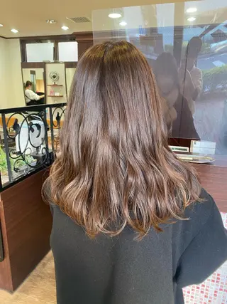 ロング カラー サプリームヘア 飯田みち瑠のヘアスタイル