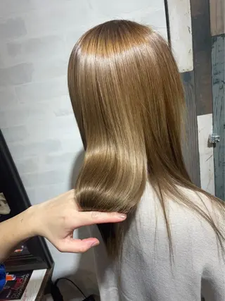 セミロング 大澤 唯のヘアスタイル