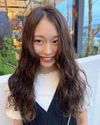 ロング パーマ 水川 七海のヘアスタイル