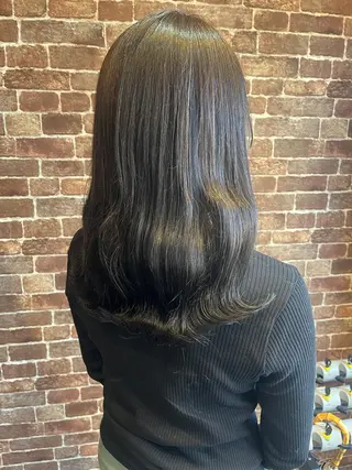 セミロング カラー パーマ ヘアアレンジ メンズ キッズ ネイル マツエク・マツパ アイブロウ 久木原 ゆりのヘアスタイル