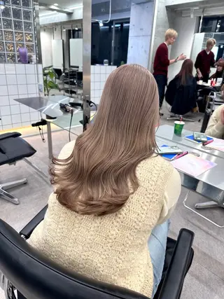 ロング カラー ヘアアレンジ ブリーチカラー💫 Miku🫶🏻のヘアスタイル