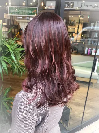 セミロング カラー あらい なつみのヘアスタイル