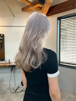 ロング カラー LUCK ユナのヘアスタイル