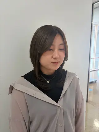ミディアム レナークウィズ　北川 愛璃のヘアスタイル