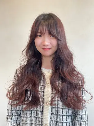 ロング 横田 愛梨のヘアスタイル