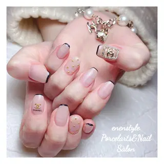 ミディアム ネイル 🐾enen style 🐾のネイルデザイン