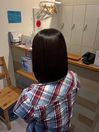 ミディアム カラー 荒井 茉凜のヘアスタイル