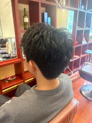 ショート パーマ メンズ オタク美容師🎮 AKARIのヘアスタイル