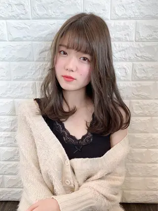 セミロング カラー ヘアアレンジ 🌿‬ ܸAir 透明感🌱西村知佳のヘアスタイル