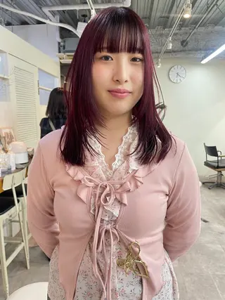 ミディアム カラー くびれレイヤー/艶 カラー　MADOKAのヘアスタイル