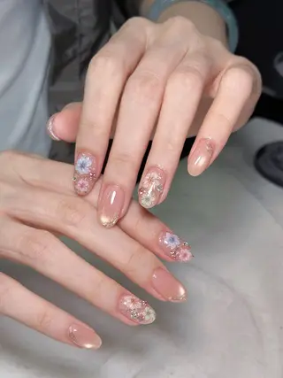 ネイル カク レイシンのネイルデザイン