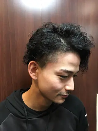 ミディアム 小島 史也のヘアスタイル