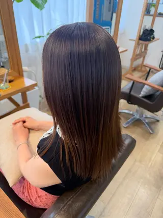 セミロング RENA｜透明感 カラー×癒しスパのヘアスタイル
