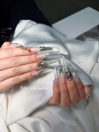ロング Bibi nail Osakaのネイルデザイン