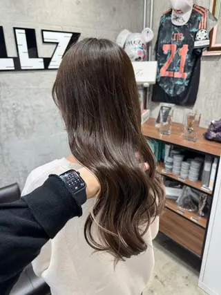 ロング カラー ホワイトブロンド RIKUTOのヘアスタイル