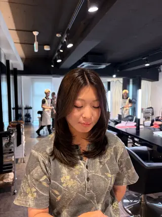 ミディアム カラー 中川 蓮のヘアスタイル