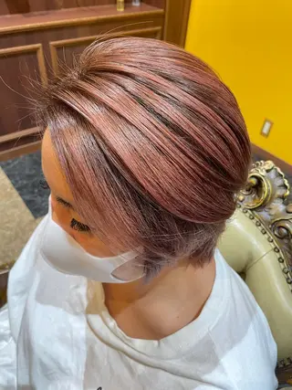 ショート カラー 田中 沙織のヘアスタイル