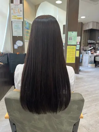 ロング 佐藤 瑚碧のヘアスタイル