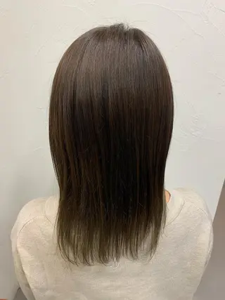 ミディアム 三好 羽美のヘアスタイル