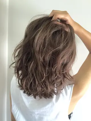 ショート ミディアム カラー パーマ 若杉 諒のヘアスタイル