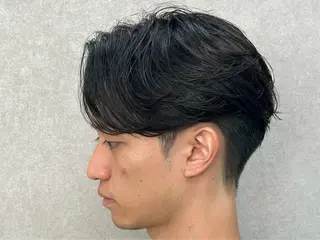 ショート センターパート 韓国ヘア・綾也のヘアスタイル