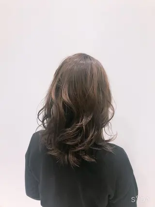 ミディアム カラー 福井 なつきのヘアスタイル