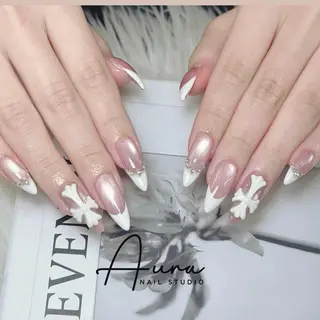 ネイル Aura Nail Studioのネイルデザイン