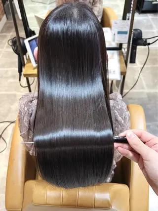 ロング カラー ‎🤍髪質改善‎🤍 レイヤーカット‎🤍のヘアスタイル
