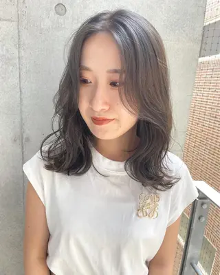 ミディアム 似合わせカット 迫留由弥のヘアスタイル