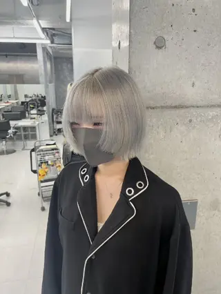 カラー ショート 地雷系🎀ハイトーン 💙荒川結星のヘアスタイル