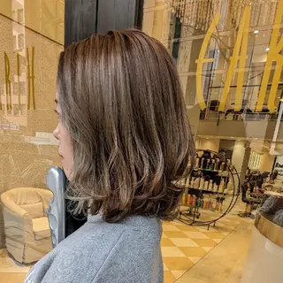 ミディアム カラー 知念 香トータル ビューティー🌷のヘアスタイル