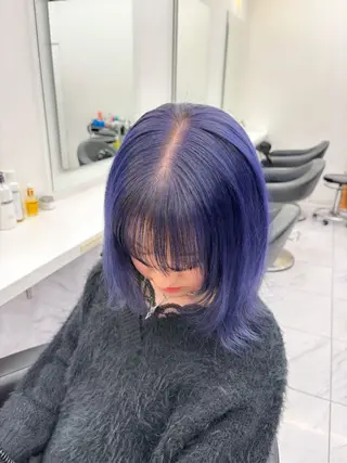 セミロング カラー 抜け感レイヤー︴ ニュアンスカラーのヘアスタイル