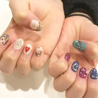 ネイル 板垣 綾乃のネイルデザイン