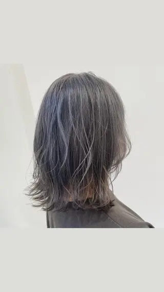 ミディアム カラー 西尾美容室libuR Ryokaのヘアスタイル
