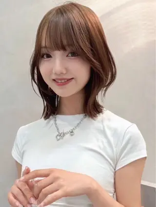 カラー ♻️ブリーチなし カラー♻️のヘアスタイル