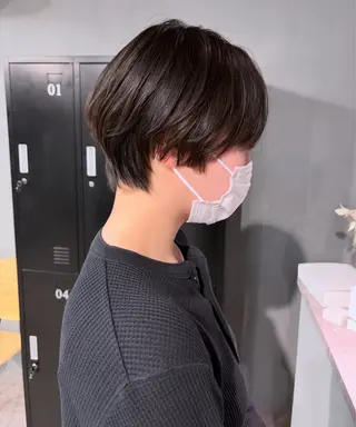 ショート S. Hitomiのヘアスタイル