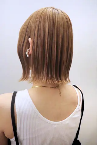 ショート カラー 似合わせ屋さん / ボブ・レイヤーのヘアスタイル