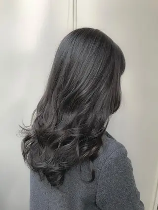 セミロング カラー 【透明感、艶髪】西村 有司のヘアスタイル