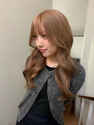 ロング 艶々ブリーチ職人🎀 あげは💖のヘアスタイル