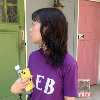 ミディアム パーマ BRITS 渡辺 菜々子のヘアスタイル