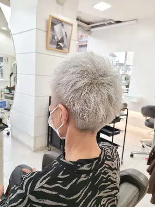 カラー 🎗️髪質改善・美髪 艶髪🥇小西邦生のヘアスタイル